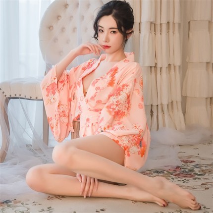 【商品已下架】花莺 深V半遮胸日系樱花猫和服